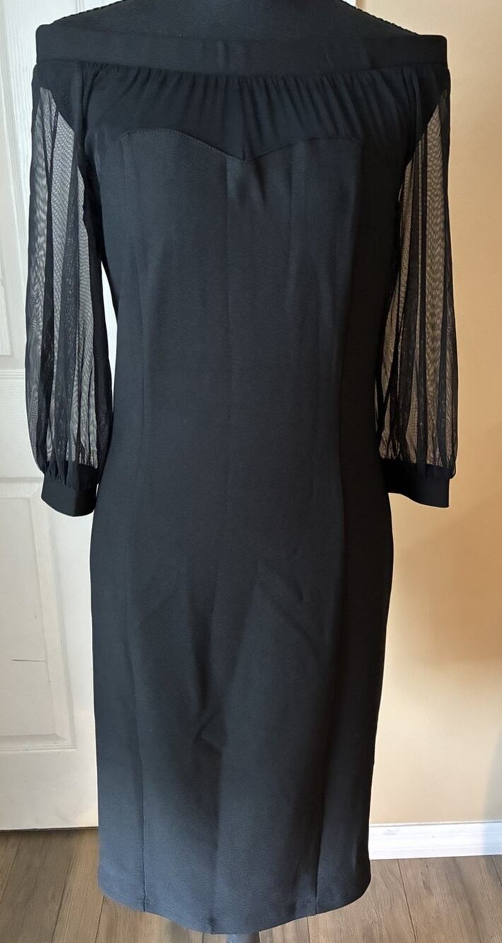 Sheer Illusion Off Shoulder, Sweetheart, Midi Dress Size Medium By Mooyius ￼￼
